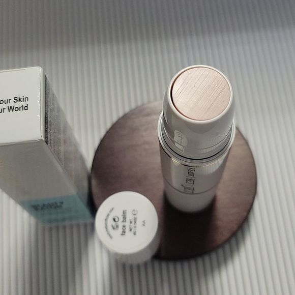 Ready Set Jet Beauty Baton Hydrate and Glow - Picture 6 of 10